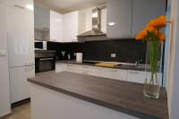 Kuchyňa alebo kuchynka v ubytovaní Arena apartment with 3 bedrooms in the city center