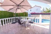 Bazén v ubytování Paraíso Privado con piscina Villa Alqueries nebo v jeho okolí