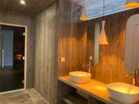 Kúpeľňa v ubytovaní Appartements Les Lofts de Sainte-Lucie-de-Porto-Vecchio