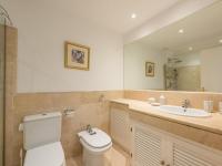 Kúpeľňa v ubytovaní Los Pinos, 3 bedroom apartment in Los Arqueros