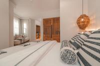 Postel nebo postele na pokoji v ubytování 6 ROOMS BY AZUMARE