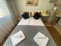 Postel nebo postele na pokoji v ubytování SUMMER BREEZE 506 Private Studio SUNNY BEACH