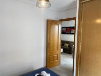 Posteľ alebo postele v izbe v ubytovaní Homely Apartments Las Salinas