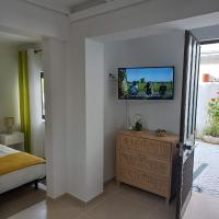 TV a/nebo společenská místnost v ubytování Apartamentos Bela Vista