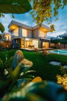 Bazén v ubytování New Balturk Villas Sapanca nebo v jeho okolí