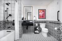 Ein Badezimmer in der Unterkunft Silverton Casino Lodge