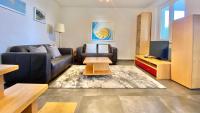 Posedenie v ubytovaní Nautilus-Bay Holiday home with 5 rooms, on the beach, for 2-9 persons