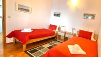 Posteľ alebo postele v izbe v ubytovaní Nautilus-Bay Holiday home with 5 rooms, on the beach, for 2-9 persons