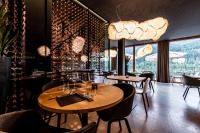 Imagine din galeria proprietății Hotel Arnica Scuol - Adults Only în Scuol