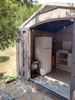 Kuchyňa alebo kuchynka v ubytovaní Secluded getaway tiny home - Skozanje bay, island Hvar