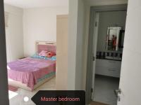 Postel nebo postele na pokoji v ubytování Marassi blanca vibes 3bedrooms family apartment