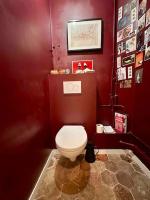 Een badkamer bij Charmant Duplex au c&oelig;ur de Paris