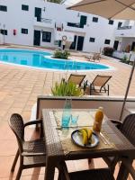 Bazén v ubytovaní Apartamento Aqua Clara alebo v jeho blízkosti