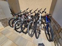 Jazda na bicykli v okolí ubytovania Apartmani Gržinić