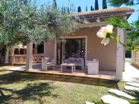 Zahrada ubytování Theonymfi Luxury Villas