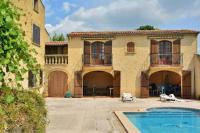 a large house with a swimming pool in front of it at Cadre d&#39;exception in Orange