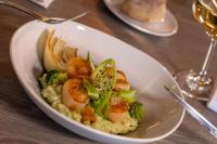 Jídlo v hotelu nebo okolí