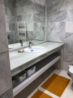 Plán poschodí v ubytovaní Magnifique appartement de 140m2 plus 50m2 de terrasse à LA MAIRENA avec vue à couper le souffle