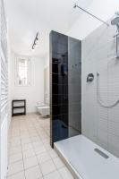 A bathroom at FEEL - Porta Nuova Rooms