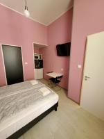 Televízia a/alebo spoločenská miestnosť v ubytovaní Klauzal19 Rooms