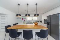 Kuchyň nebo kuchyňský kout v ubytování Sea Star Villa - Vinjerac