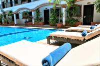 Hotel Colonial Playa del Carmenの敷地内または近くにあるプール