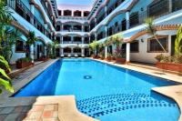 Hotel Colonial Playa del Carmenの敷地内または近くにあるプール