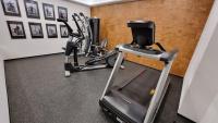 Centrum fitness w obiekcie Hotel Savoy Prague