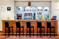De lounge of bar bij H&ocirc;tel Continental