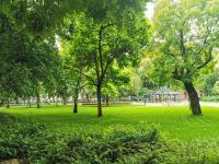 Vonkajšia záhrada v ubytovaní Floral Apartment - NEW in town