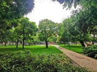 Vonkajšia záhrada v ubytovaní Floral Apartment - NEW in town