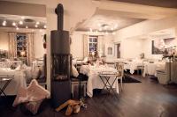 Restoran või mõni muu söögikoht majutusasutuses Hotel & Restaurant Grenzhof