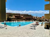 Bazén v ubytování Sol Playa Paraiso nebo v jeho okolí
