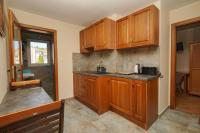 Kuchyňa alebo kuchynka v ubytovaní APARTAMENTY PASJA -2 minuty do plaży