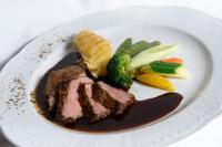 Φαγητό σε αυτό το ξενοδοχείο ή κάπου εκεί κοντά