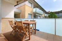 Balkón nebo terasa v ubytování BEAUTIFUL APARTMENT WITH POOL TOSSa 2