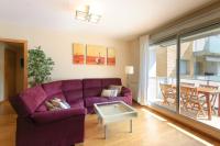 Posezení v ubytování BEAUTIFUL APARTMENT WITH POOL TOSSa 2
