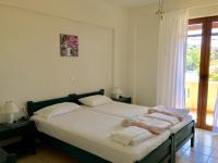 Postel nebo postele na pokoji v ubytování Hotels Kalimera Inn