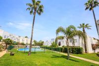 Bazén v ubytovaní LITORAL COSTA DORADA - LAS CUMBRES Only families alebo v jeho blízkosti