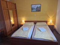 Posteľ alebo postele v izbe v ubytovaní Plitvice Palace