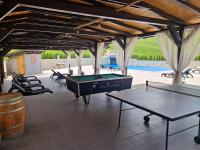 Bazén v ubytovaní Plitvice Palace alebo v jeho blízkosti