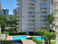 Bazén v ubytování Caballito de mar, parking, AC y fibra VT-52619-V nebo v jeho okolí