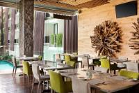 Posezení v ubytování Four Points by Sheraton Bali, Seminyak