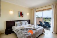 #160 V3 Vila Branca 92 by Home Holidaysにあるベッド