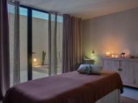 Postel nebo postele na pokoji v ubytování The Lodge Mallorca, Small Luxury Hotels