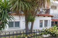 Vonkajšia záhrada v ubytovaní Breeze apartment