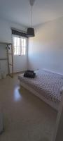 Postel nebo postele na pokoji v ubytování Excellent choice for up to 8, 150 sqm of comfort, 700 to beach, with pool, air-conditioning
