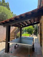 Tenis stołowy w obiekcie Entre Nice et Monaco grande Villa avec piscine privée 12 personnes lub pobliżu