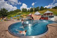 Basen w obiekcie Hotel Herzblut - Joker card included in summer lub w pobliżu