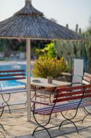 Bazén v ubytování Antonina Hotel nebo v jeho okolí